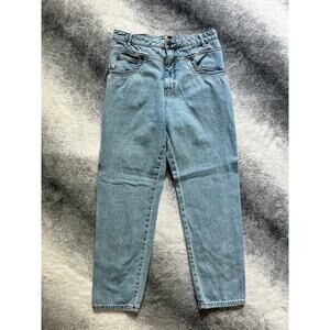 BDG Urban Outfitters Hi Rise Mom Jean Light Wash Women Size 29 | 8 Urban Trendy